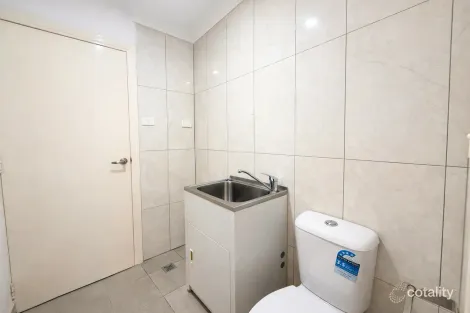 Property photo of 21 Orchard Road Fairfield NSW 2165