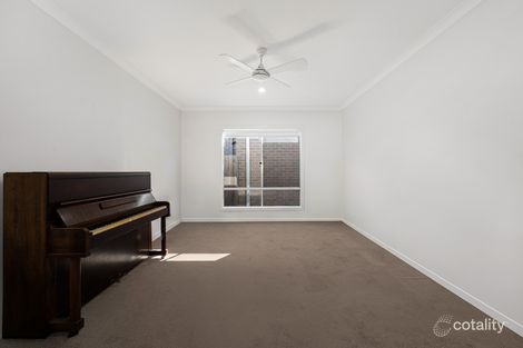 Property photo of 10 Jeanine Crescent Nirimba QLD 4551