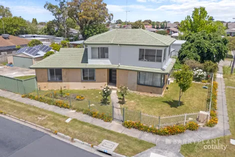 6 Manneville St, Wendouree, VIC 3355