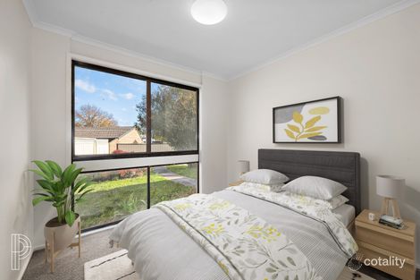 Property photo of 8 Warring Place Giralang ACT 2617