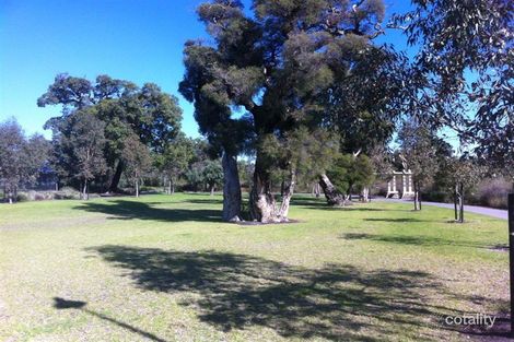 Property photo of 35 Ollave Circuit Aveley WA 6069