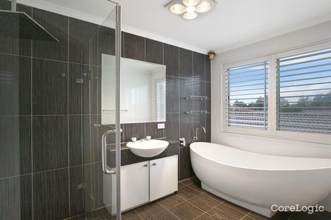 Property photo of 8 Ara Place Hinchinbrook NSW 2168