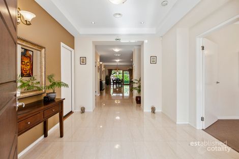 Property photo of 14 Sinavara Avenue Point Cook VIC 3030