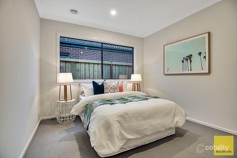 Property photo of 62 Lena Crescent Truganina VIC 3029