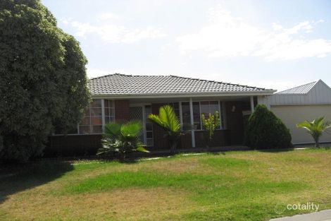 16 Flint Cres, Delahey, VIC 3037