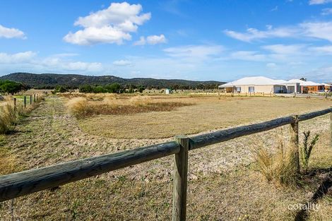 Property photo of 100 Rangeview Loop Serpentine WA 6125