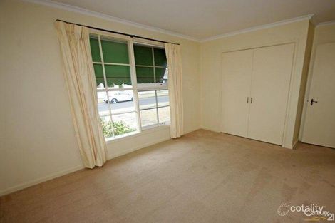 Property photo of 1/8 Brosa Avenue Bentleigh East VIC 3165