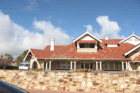 Property photo of 18 Maturin Road Glenelg SA 5045
