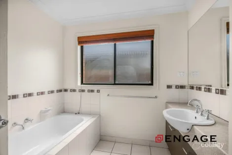 Property photo of 110 Baden Powell Drive Tarneit VIC 3029