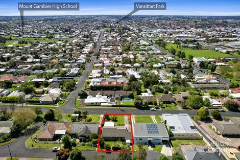 Property photo of 23 Lake Terrace East Mount Gambier SA 5290
