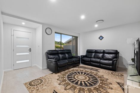 Property photo of 2/50 Malachite Road Eagle Vale NSW 2558