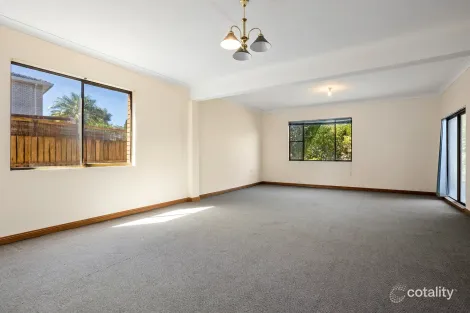 Property photo of 68 Captain Cook Drive Barrack Heights NSW 2528