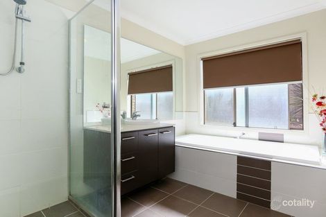 Property photo of 27 Wakool Avenue Rosebud VIC 3939