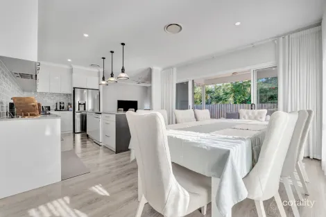 Property photo of 52 Wellington Street Ormiston QLD 4160
