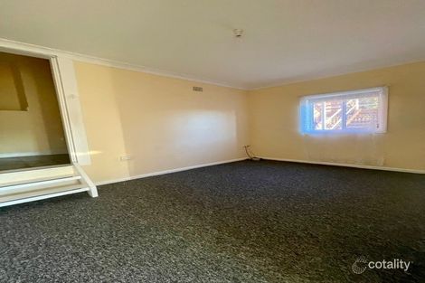 2/75 Hassan St, Lake Heights, NSW 2502