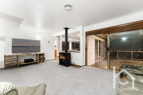 Property photo of 17 Greco Place Rosemeadow NSW 2560