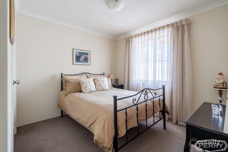 12 Oleander Pl, Halls Head, WA 6210