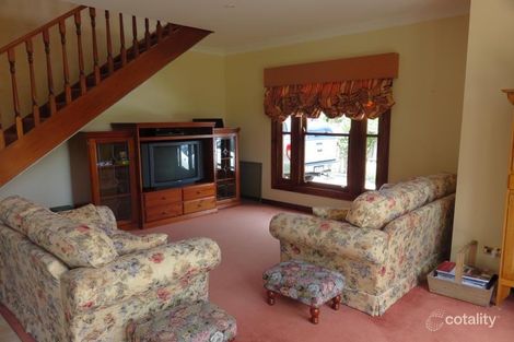Property photo of 2 Bohan Grove Belmont VIC 3216