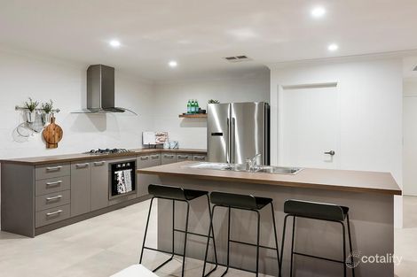 1104 Amethyst St, Treeby, WA 6164