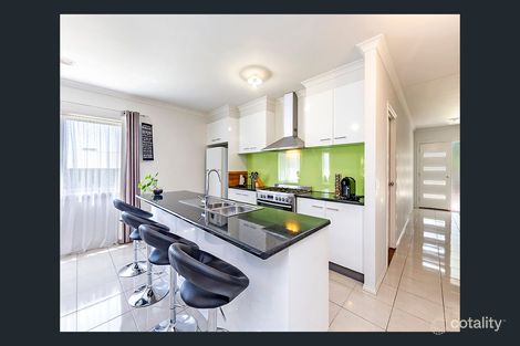 Property photo of 7 School Court Hamilton VIC 3300