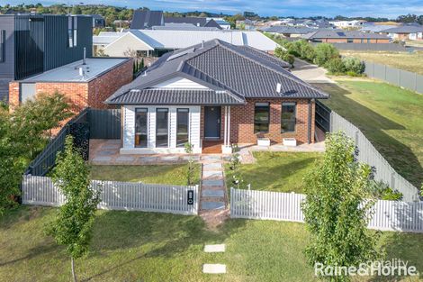 Property photo of 21 Hurst Drive New Gisborne VIC 3438