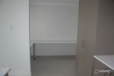 Property photo of 8 Eales Road Rural View QLD 4740