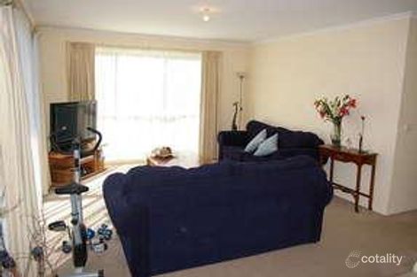 Property photo of 2/16 Morrow Road Gisborne VIC 3437