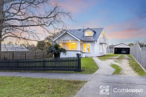 Property photo of 179 Princes Way Drouin VIC 3818