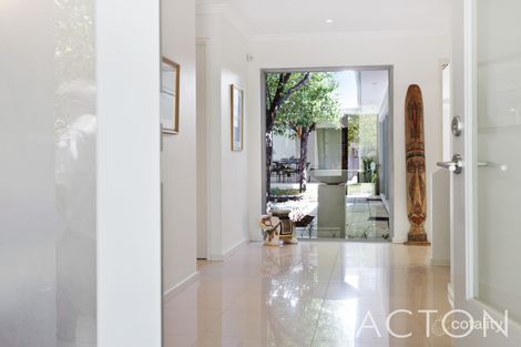 Property photo of 13 Mitford Street Swanbourne WA 6010