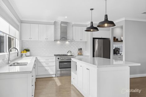 Property photo of 22 The Boomerang Gisborne VIC 3437