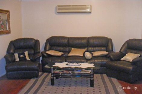 Property photo of 6 Willow Court Bradbury NSW 2560