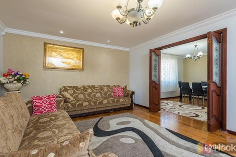 Property photo of 9 Lakewood Crescent Casula NSW 2170