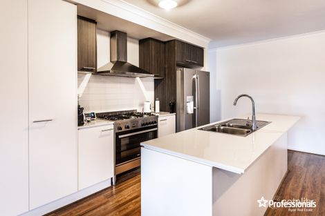 Property photo of 86 Riverside Concourse Cobblebank VIC 3338