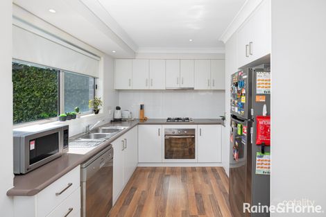 Property photo of 5/3 Womboin Crescent Glenfield Park NSW 2650