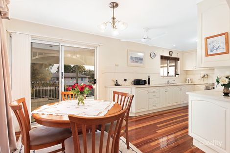 Property photo of 33 Hibiscus Street Flinders View QLD 4305