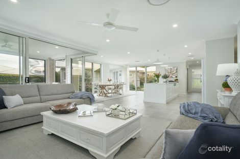 17 Thorley Ct, Middle Ridge, QLD 4350