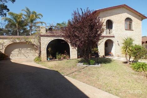 2 Fisher Cres, West Wyalong, NSW 2671