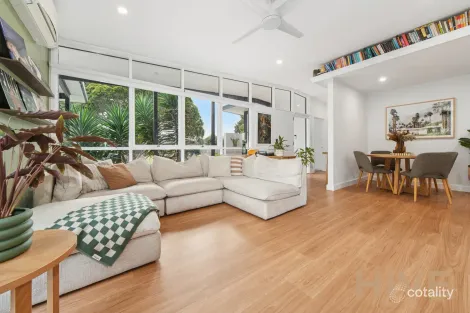 Property photo of 10 Berberis Crescent Frankston VIC 3199