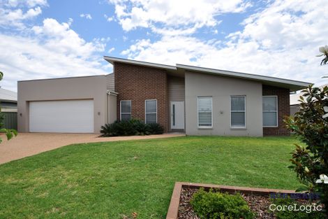 Property photo of 16 Ritz Place Dubbo NSW 2830