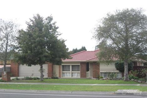 Property photo of 104 Chalcot Drive Endeavour Hills VIC 3802
