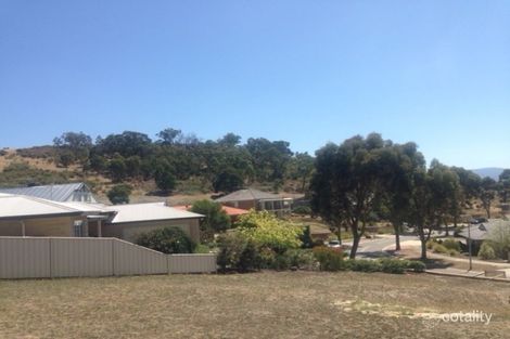 Property photo of 25 Lorikeet Crescent Whittlesea VIC 3757
