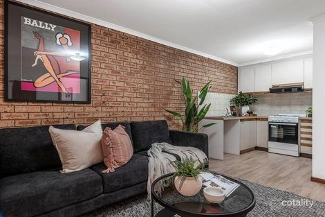 Property photo of 3 Rowe Place Phillip ACT 2606