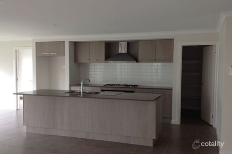 Property photo of 26 Macpherson Circuit Cranbourne East VIC 3977