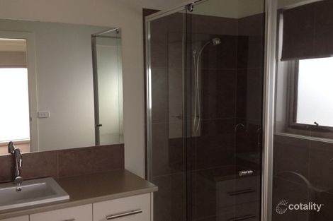 Property photo of 26 Macpherson Circuit Cranbourne East VIC 3977