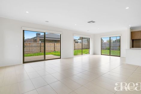 Property photo of 2 Shipwright Parade Werribee VIC 3030