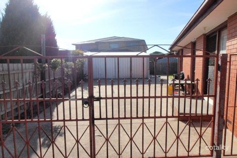 Property photo of 4 Grenda Court Dandenong VIC 3175