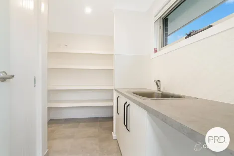 Property photo of 7 Canterbury Road Thurgoona NSW 2640