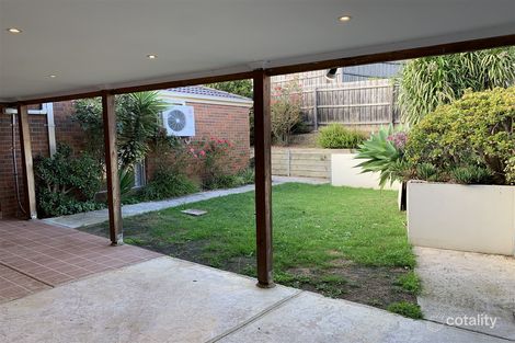 Property photo of 10 Cindy Court Berwick VIC 3806