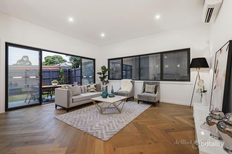 Property photo of 9B Susan Court Mount Waverley VIC 3149