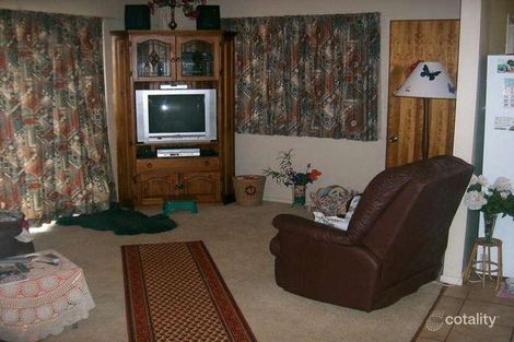 Property photo of 4 Cliveden Avenue Point Vernon QLD 4655